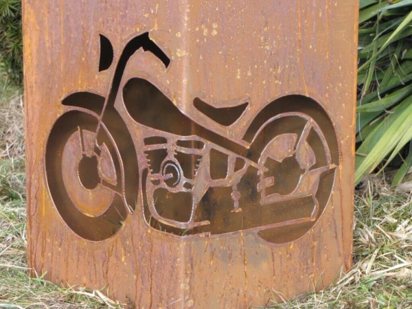Edelrost Dekosäule Biker