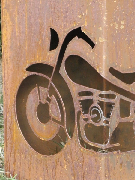 Edelrost Dekosäule Biker