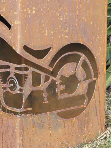 Edelrost Dekosäule Biker