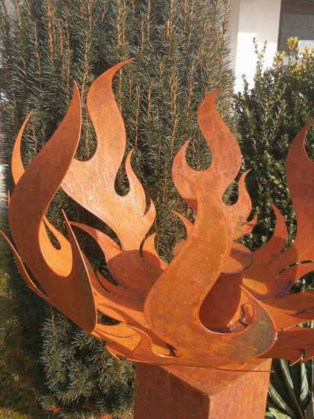 Edelrost Dekosäule mit Flammenschale und Brenntopf