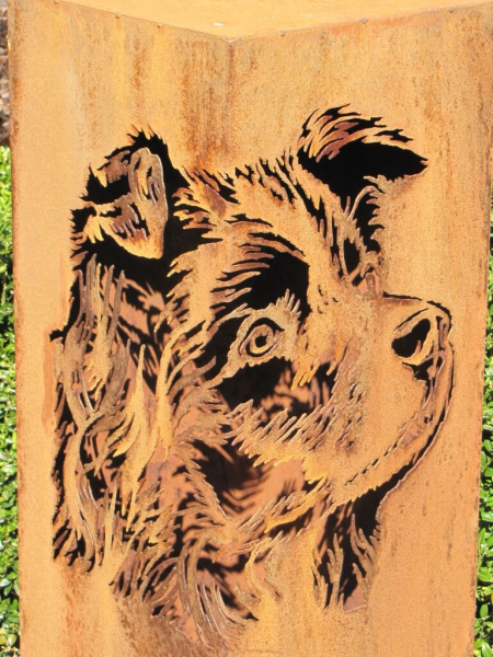 Edelrost Dekosäule Mein Revier mit Australian Sheppard