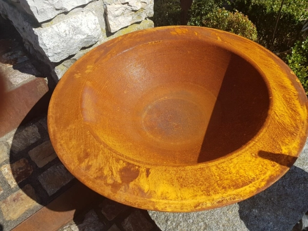 Edelrost Dekoschale mit Rand
