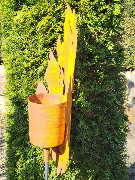 Edelrost Gartenfackel Riss-Segel
