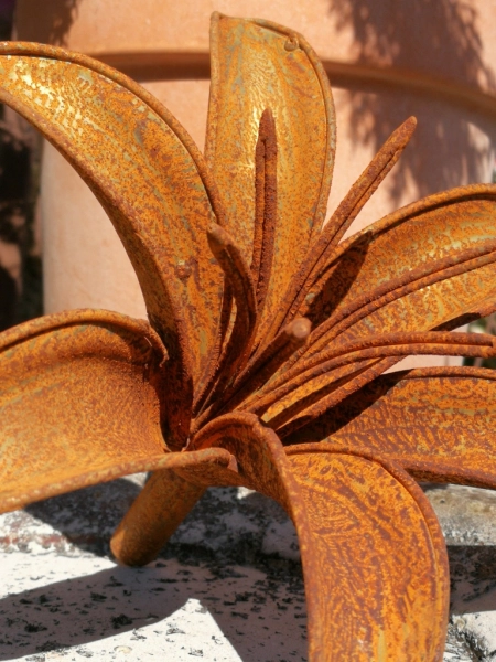 Edelrost Blume Lilie