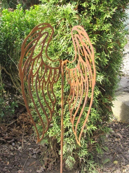 Edelrost Gartenstecker Engelsflügel filigran