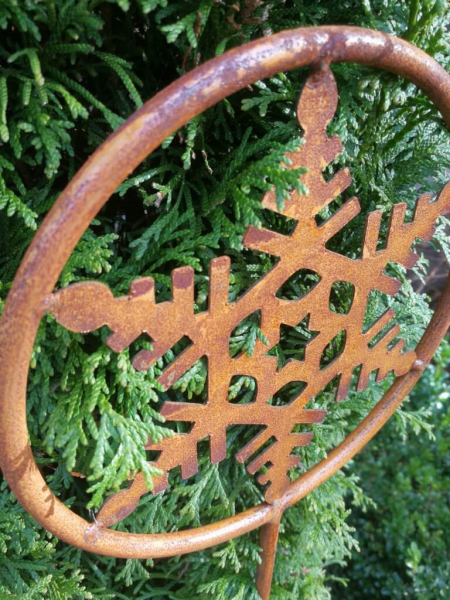 Edelrost Gartenstecker Schneeflocke Mika, dünn