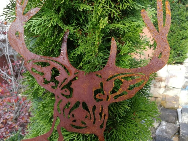Edelrost Gartenstecker Hirschkopf Öre