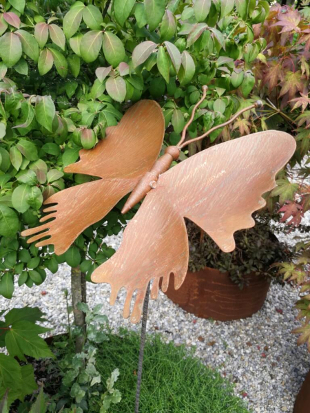 Edelrost Gartenstecker Schmetterling Bräunling