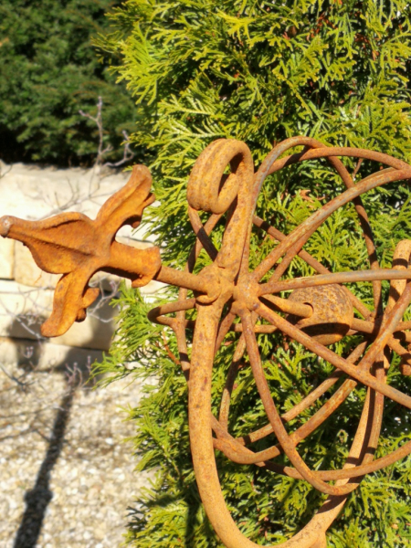 Edelrost Gartenstecker Sonnenuhr