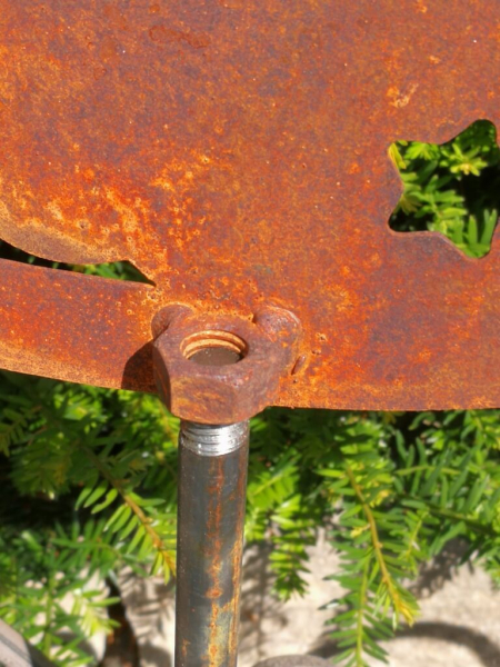 Edelrost Gartenstecker träumender Hase