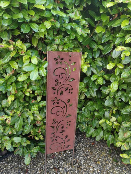 Edelrost Gartenstele Ranke Sonja