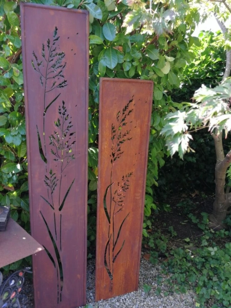 Edelrost Grasstele