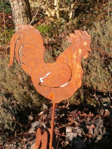 Edelrost Hahn am Stab