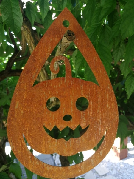Edelrost Halloween Hänger Kürbis lachend, tropfenform