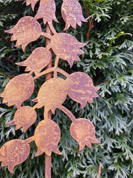 Edelrost Gartenstecker Hyazinthe, flach ausgeschnitten