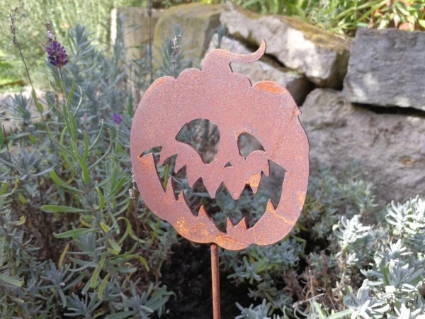 Edelrost Halloween Kürbis Phat Jack, am Stab