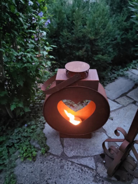 Edelrost Laterne rund mit Herz