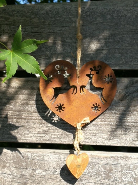 Edelrost Hirschherz mit kleinem Herzchen