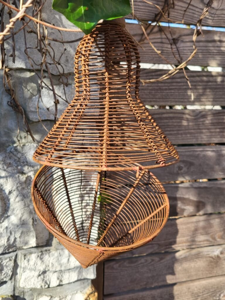 Edelrost Ornament Windlicht zum Hängen, spitz