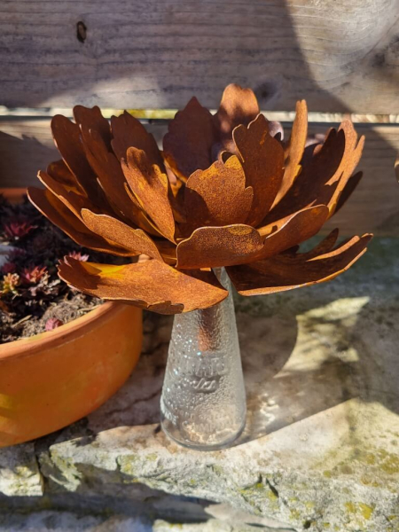 Edelrost Gartenstecker Pfingstrose