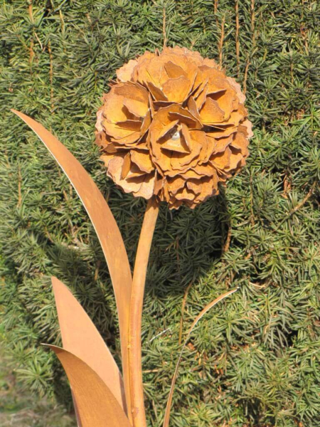 Edelrost Pusteblume auf Platte