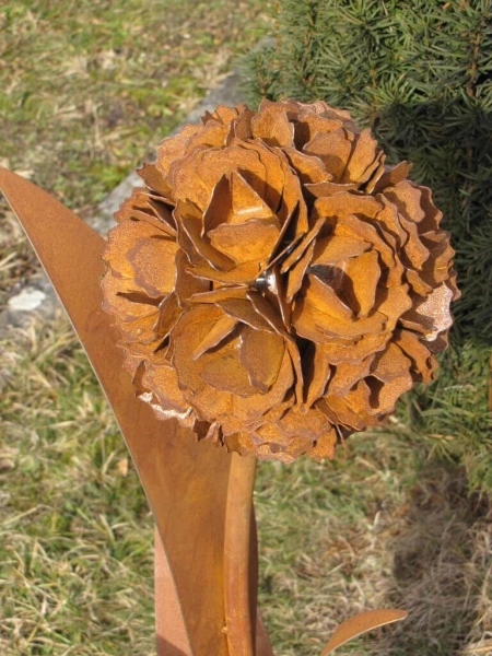 Edelrost Pusteblume auf Platte