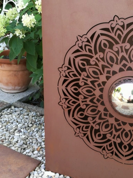 Edelrost Dekosäule Mandala mit Schale