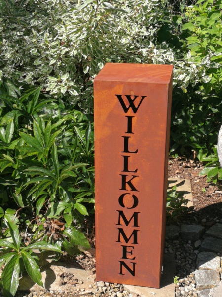 Edelrost Dekosäule Willkommen