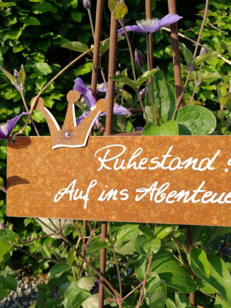 Edelrost Schild mit Krone - Ruhestand