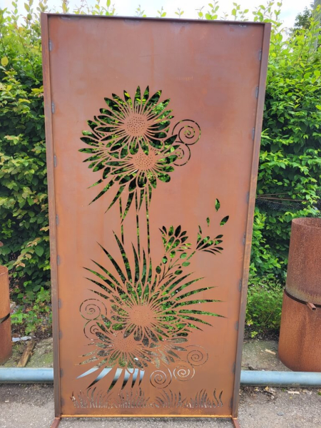 Edelrost Sichtschutzwand Sonnenblumen