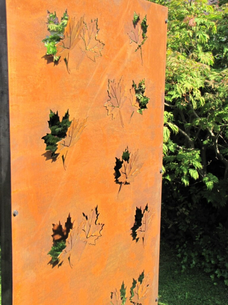 Edelrost Sichtschutzwand Ahornblätter