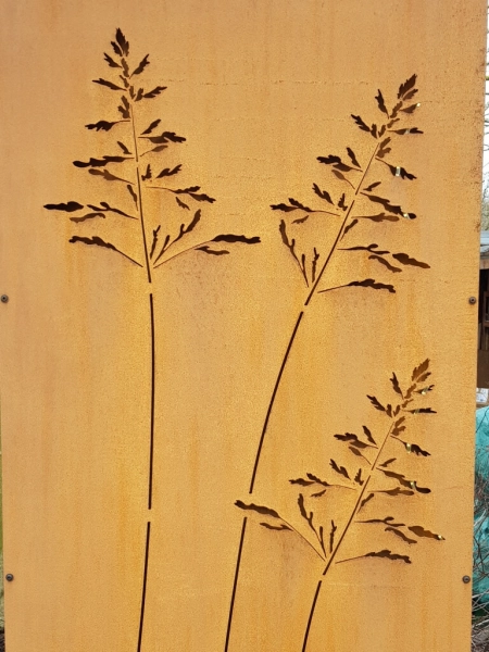 Edelrost Sichtschutzwand Gräser filigran