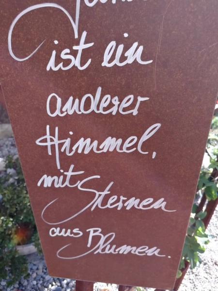 Edelrost Schild mit Stern, anderer Himmel