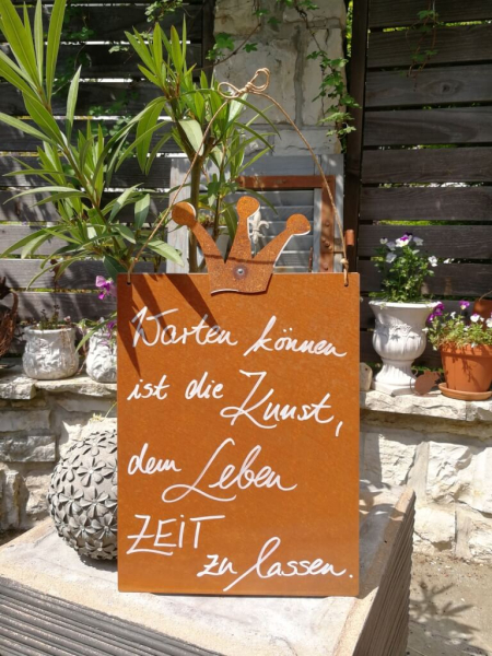 Edelrost Schild mit Krone "Warten können"