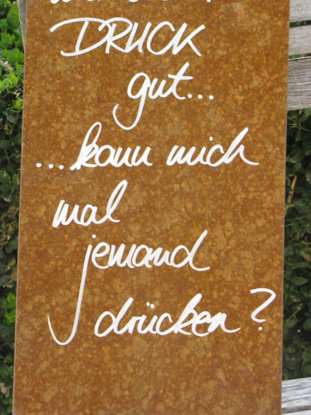 Edelrost Schild mit Herz drück mich