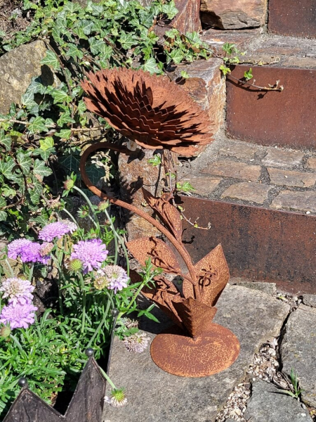 Edelrost Blütenständer für Blumen