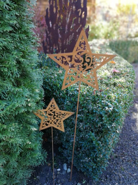 Edelrost Gartenstecker Stern mit Ranke