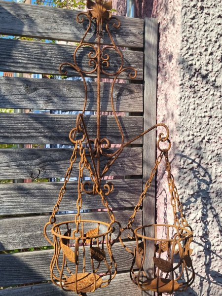 Edelrost Wandhalterung mit zwei Hängekörbe