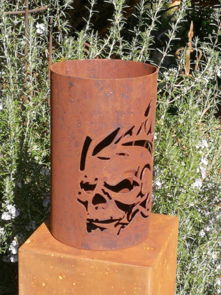 Edelrost Windlicht Totenkopf