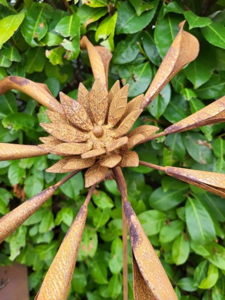 Edelrost Windrad Neunblatt