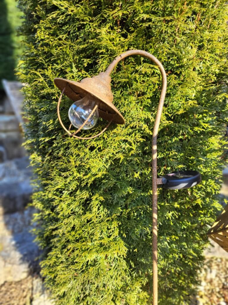 LED Solarlaterne Siko am Stab, Rostoptik