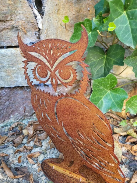 Edelrost Eule Hibou auf Platte, lackiert