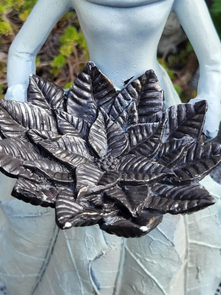 Polyresin Frau Troupe mit Blätterschale, weiß