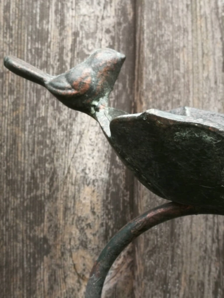 Gartenstecker Vogeltränke Viola, braun-grün aus Metall