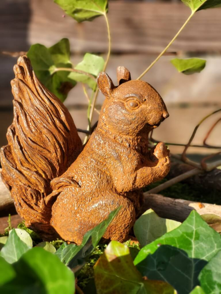 Gusseisen Eichhörnchen