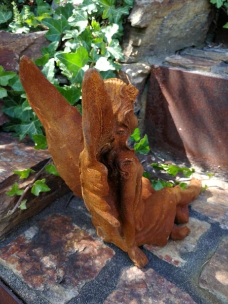 Gusseisen Elfe Xenia mit Edelrostfinish