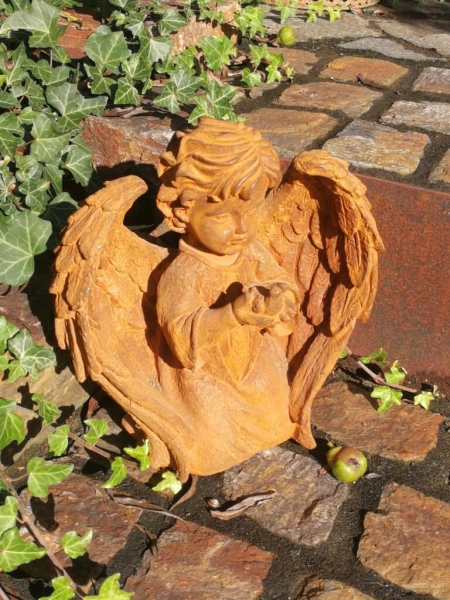 Gusseisen Engel Evita mit Edelrostfinish