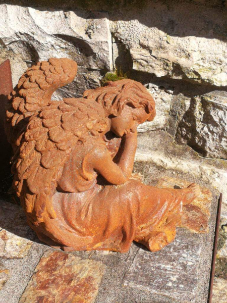 Gusseisen Engel Sereda mit Edelrostfinish