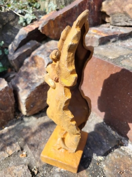 Gusseisen Figur nicht sehen