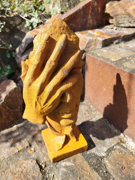 Gusseisen Figur nicht sehen